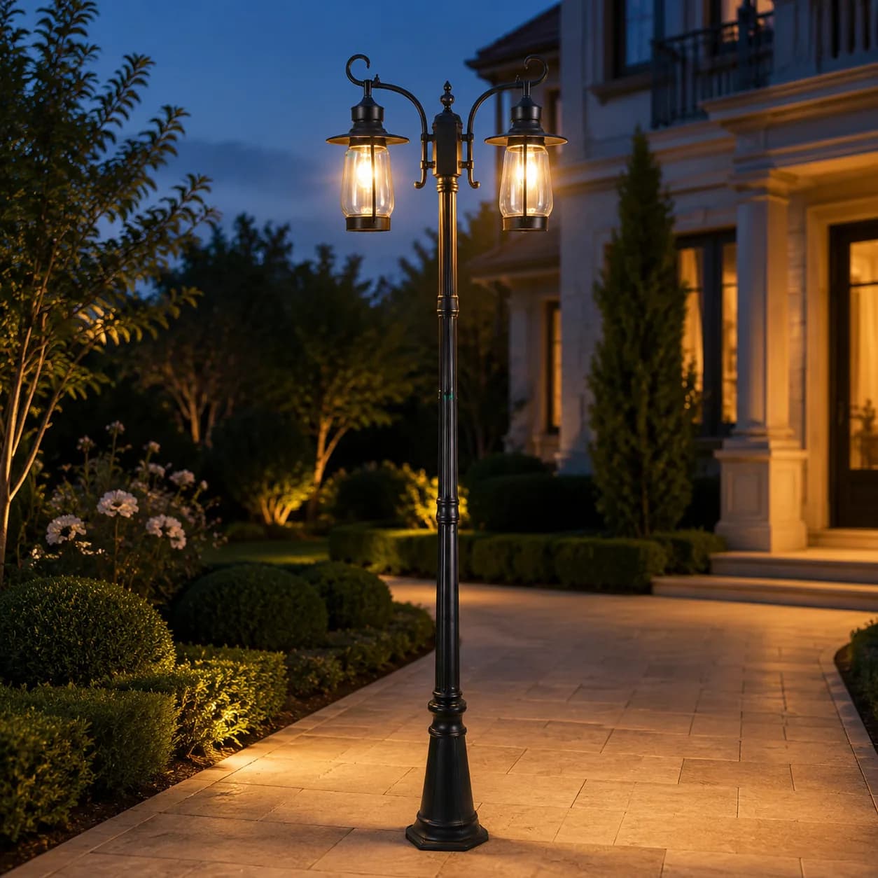 Classic Double Garden Lighting Pole