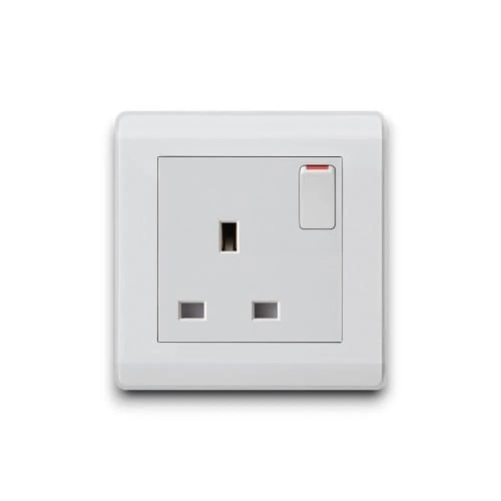 AULMO Socket with Switch 13 Amp White