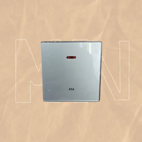 مفتاح مكيف فضي 45 أمبير مقاس 7×7 سم من MKN
